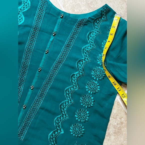 Charizma brand Pakistani Indian embroidered dress/outfit/suit - Picture 9 of 15